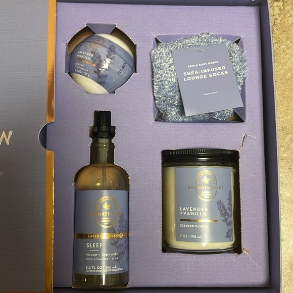 Rest + Renew Bath and Body Works Spa Set - Picture 3 of 7